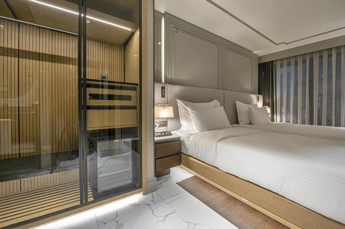 Stayso The House Hotel اسطنبول المظهر الخارجي الصورة A bedroom at the hotel